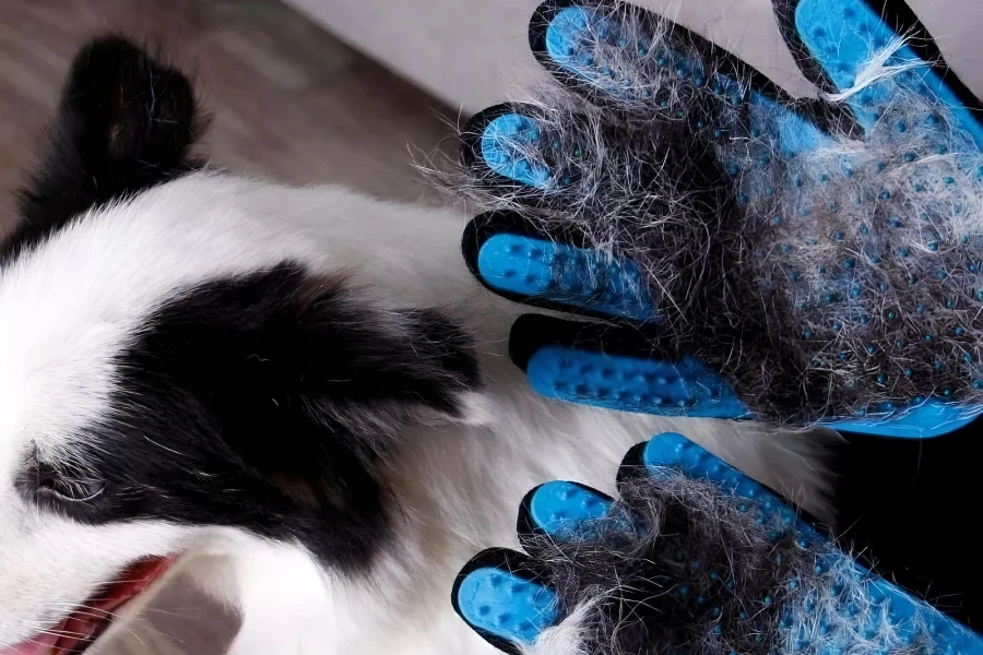 Pet Grooming Glove for Long and Short Hair